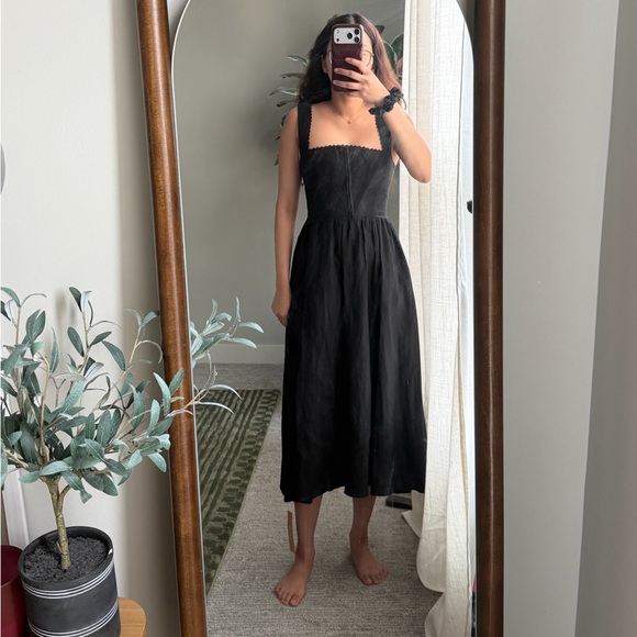 NWT Reformation Tagliatelle Linen Dress in Black - Picture 5 of 13